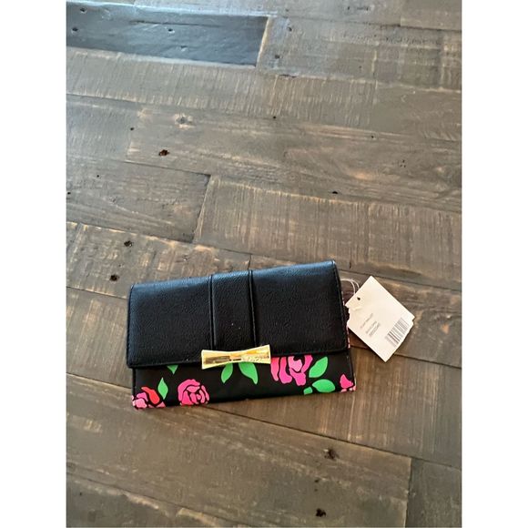 Betsey Johnson Handbags - Betsey Johnson wallet/ new